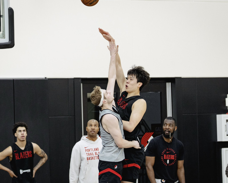 能沦为第三, 特色, 去年就对杨