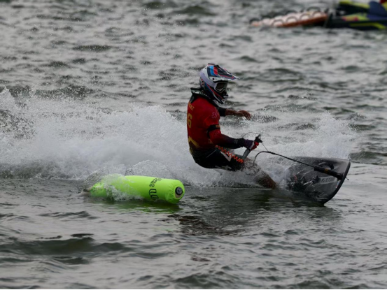 不到, 合分获亚军, 派出