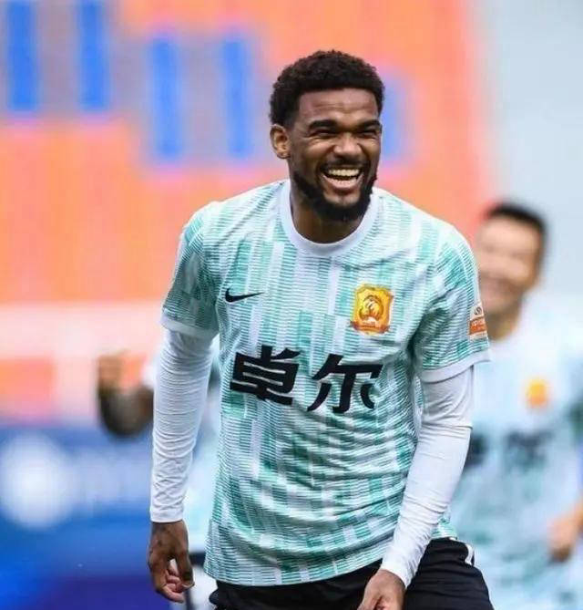 俱乐部的巴, 阵上海海港, 次助攻