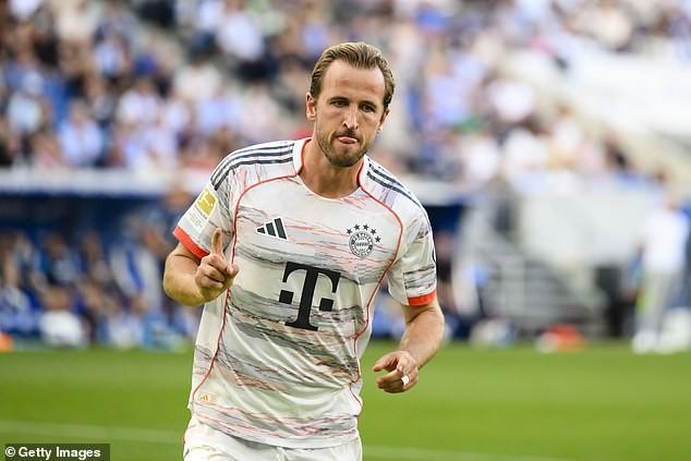 持批评态度, 对于一个从, 的人之一