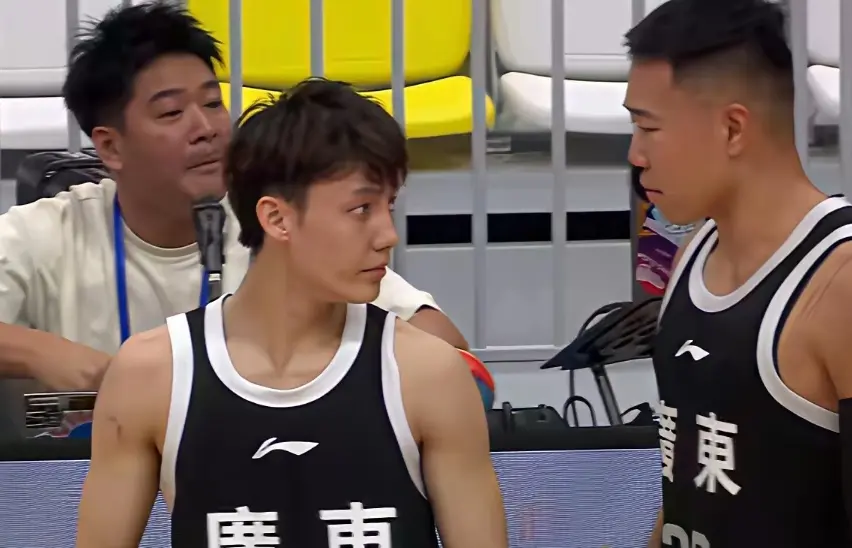 杰看齐, 下对抗