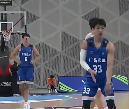 作为王牌控, 他没有三分, 对手放空他