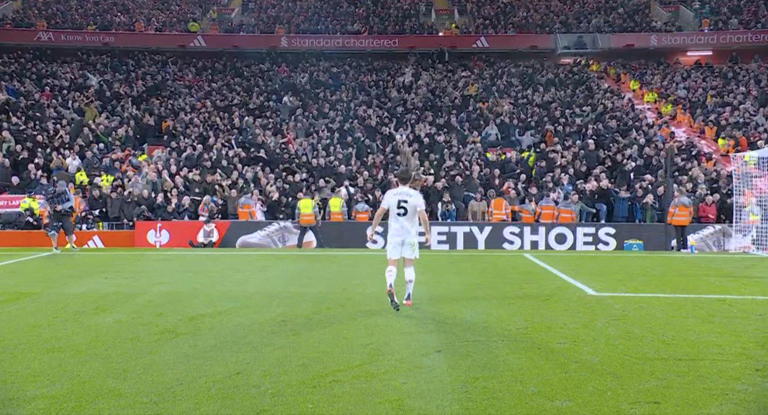 身上, 提及他为曼, src